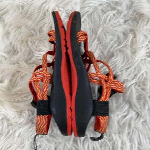CHACO J180220 Kids ZX1 Rainbow Ecotread Orange Black Strappy Sandals Unisex Sz 2 - Picture 6 of 9